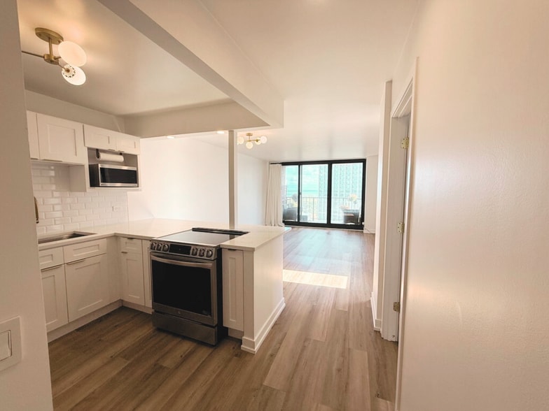 Kitchen - 3660 N Lake Shore Dr