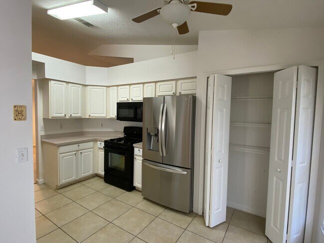 Building Photo - 15327 Lafite Ln