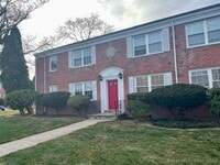 Building Photo - 6 Revere Dr