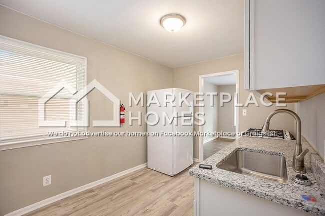 Building Photo - 8147 Prospect Ave