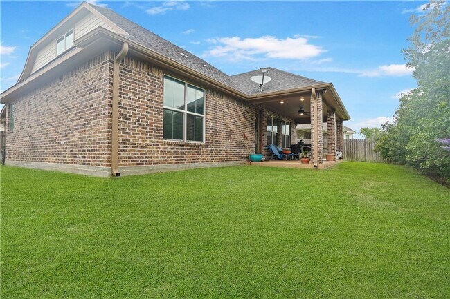 Building Photo - 2711 Talsworth Dr