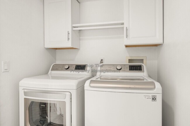 Building Photo - Coastal Tri-Level Retreat | Canyon Views | Walk to Downtown Oceanside & the Beach