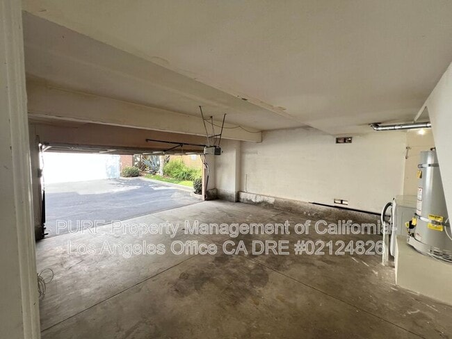 Building Photo - 22909 S Figueroa St