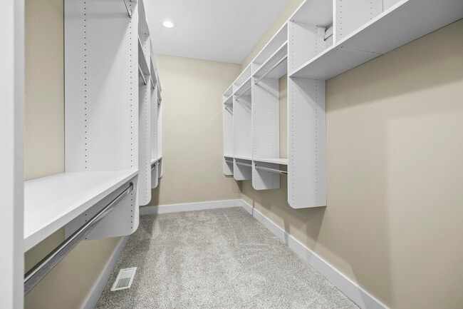 Building Photo - 37 Briarcrest Dr