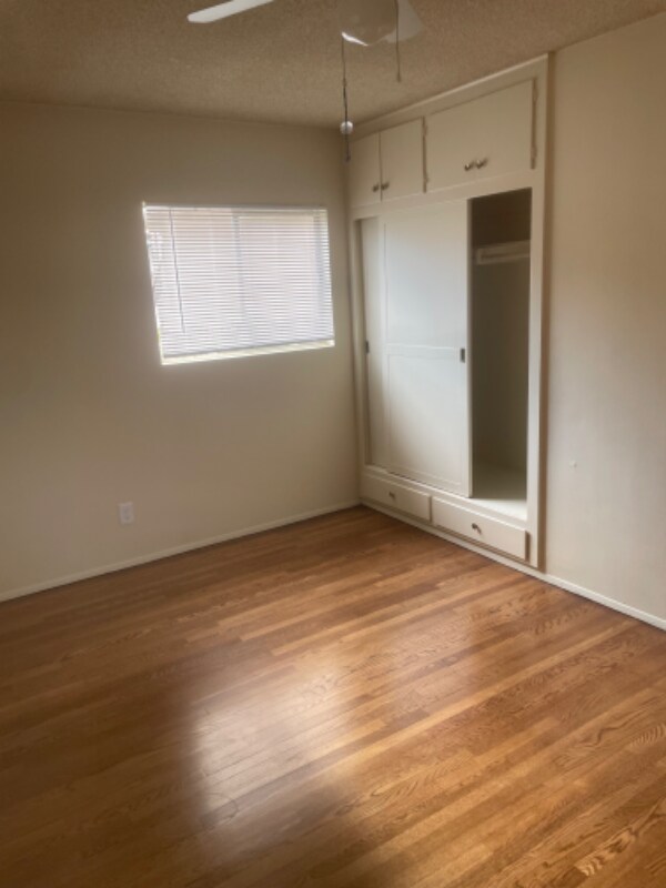 Building Photo - 918 W Huntington Dr
