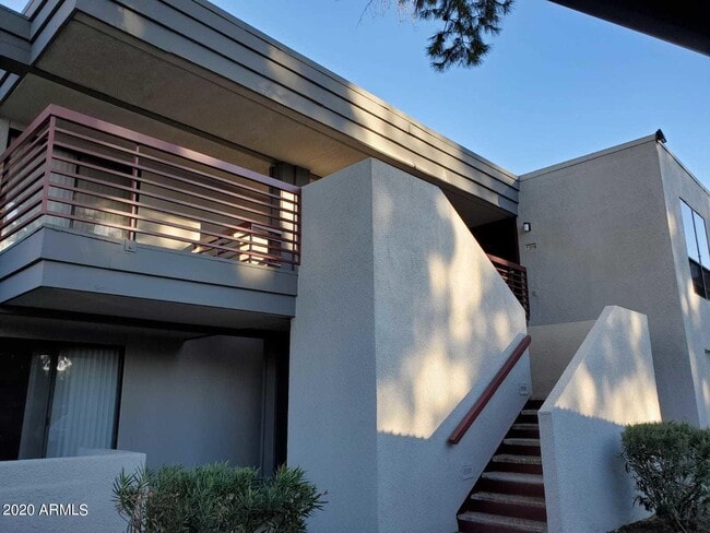 Building Photo - 3329 W Danbury Dr