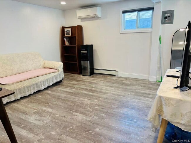 Building Photo - 21 Keats Ct