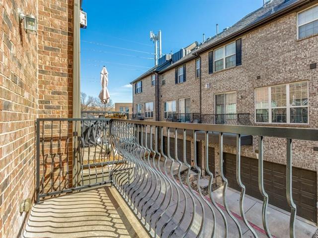 Building Photo - 3942 Sugar Tree Way