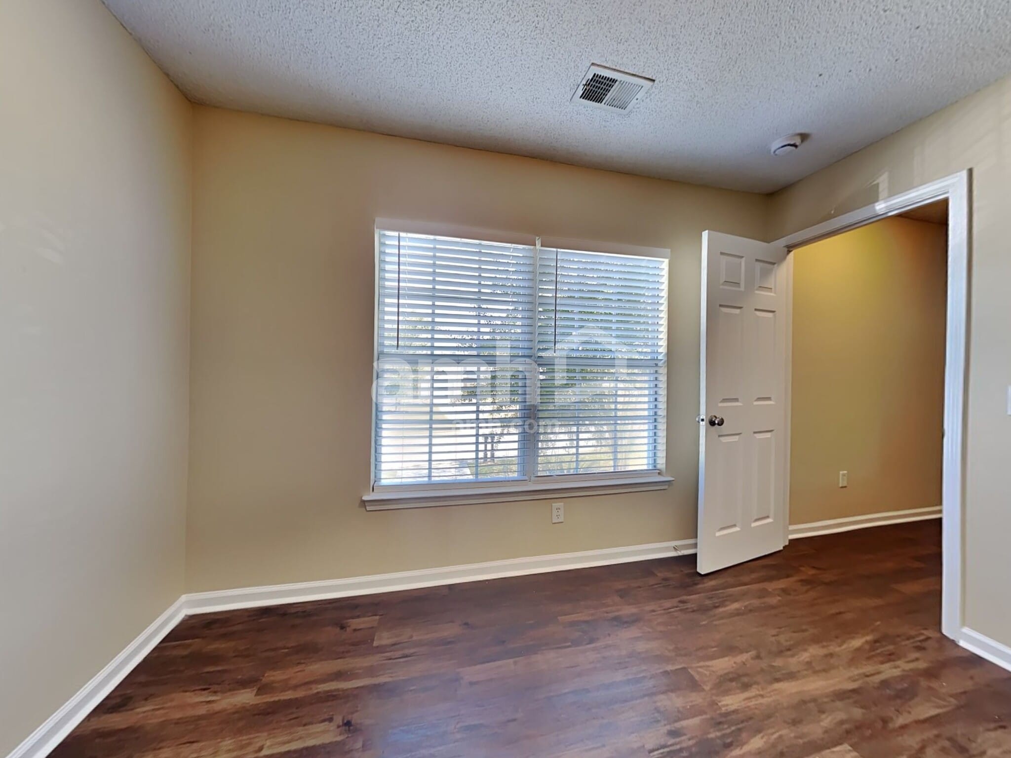 Building Photo - 3011 Mapleleaf Drive