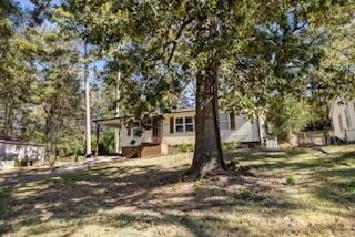 Building Photo - 1153 Linwood St