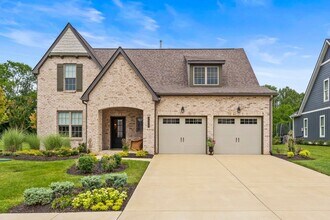 Building Photo - Spotless rental home in the highly sought-after McDaniels neighborhood in College Grove