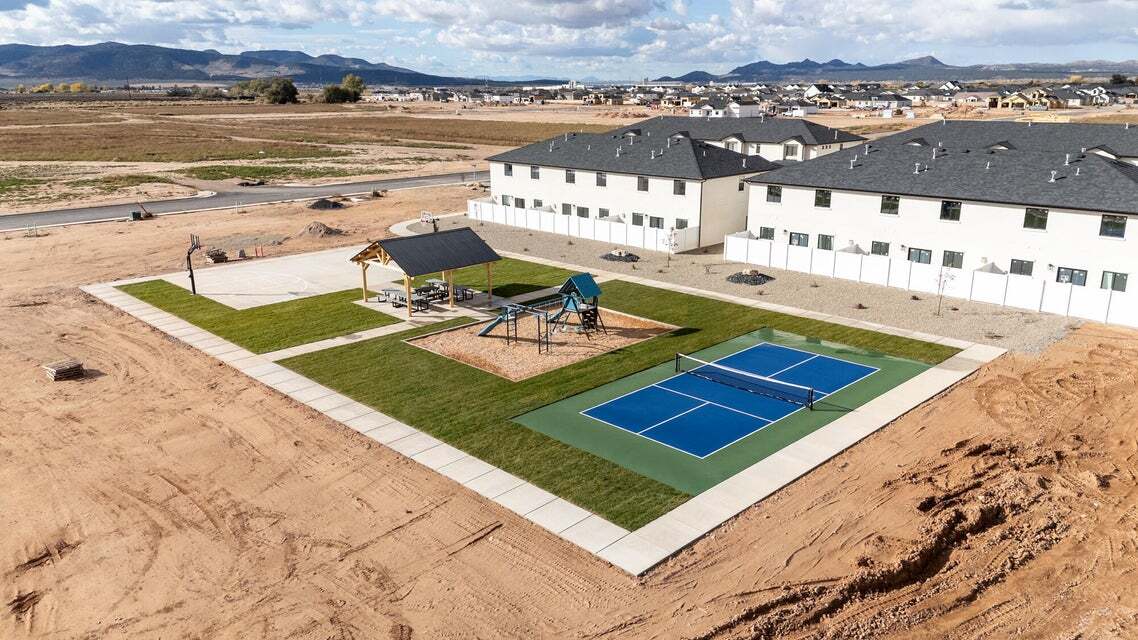 Building Photo - 51 4375 West St