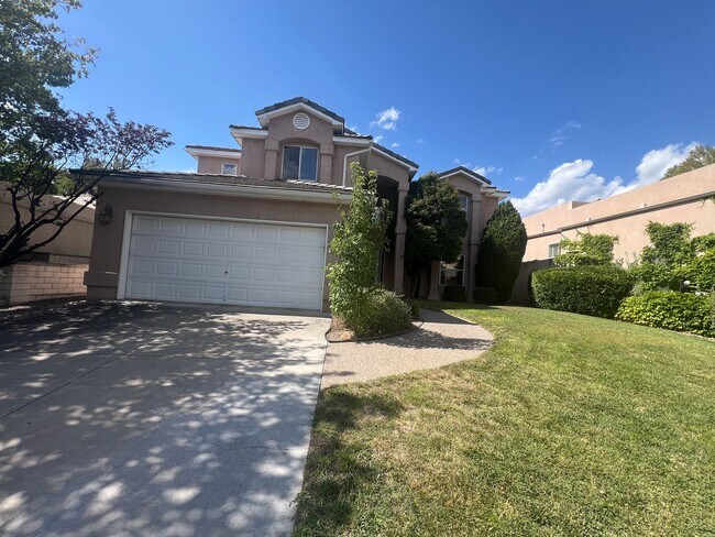 Primary Photo - 3 Bedroom Home Available in Tanoan Near Ac...