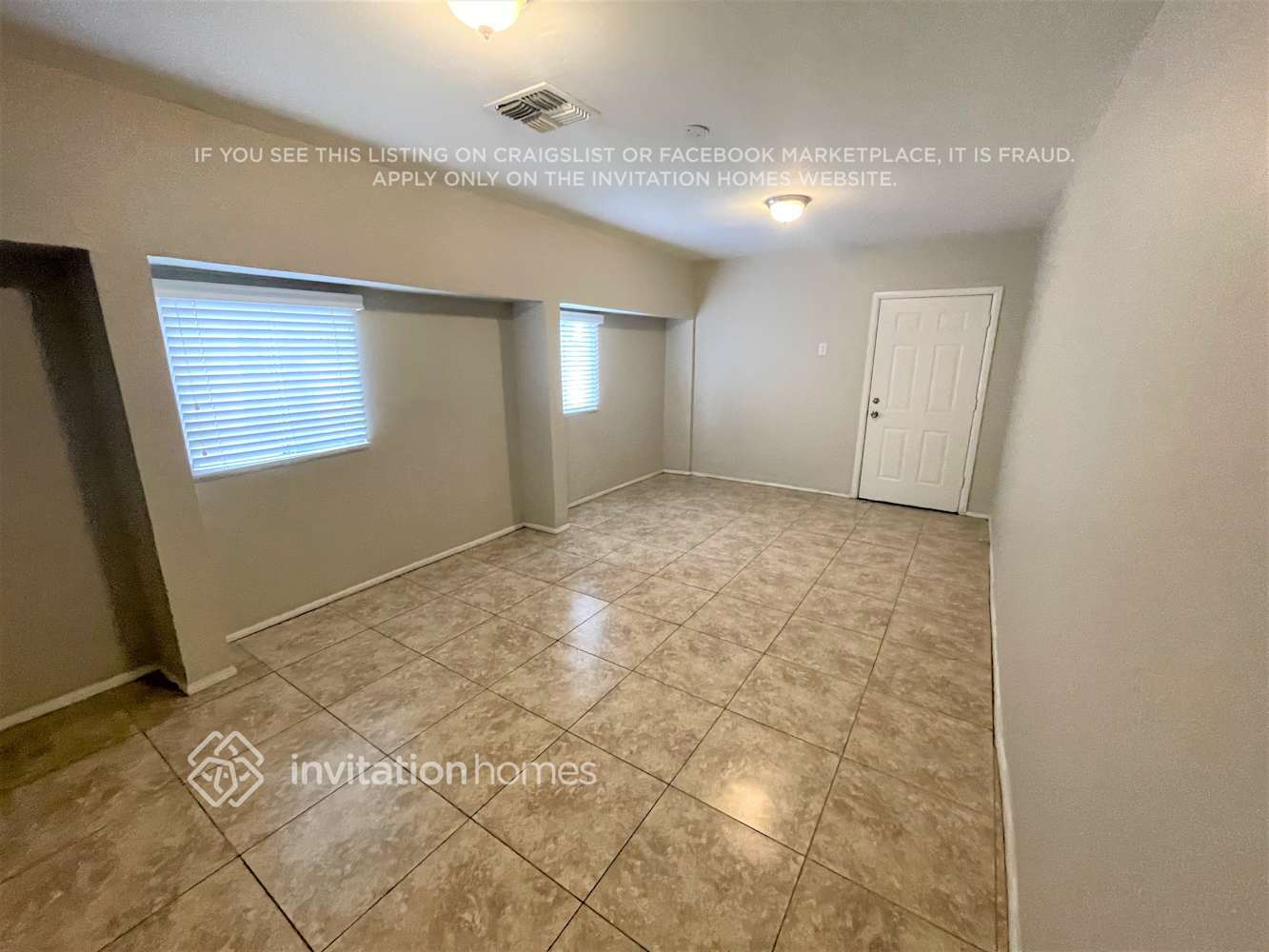 Building Photo - 2039 E Osborn Rd