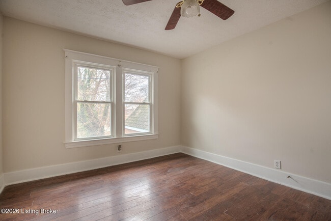 Building Photo - 2905 S 4th St