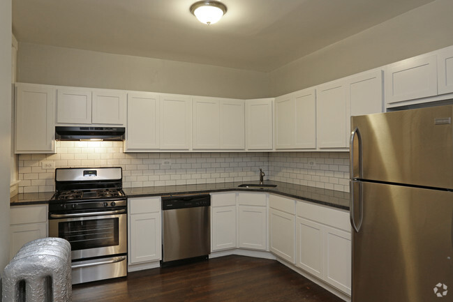 Kitchen - 302-312 Washington Blvd. and 337-345 S. Cu...