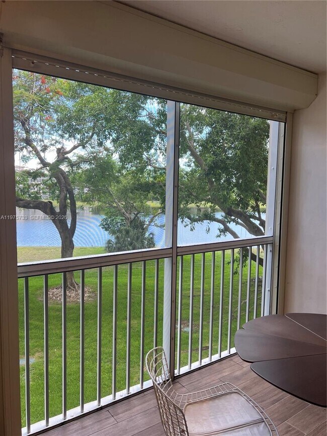 Building Photo - 2940 N Course Dr