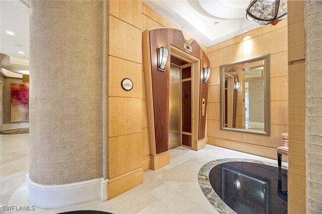 Building Photo - 940 Cape Marco Dr