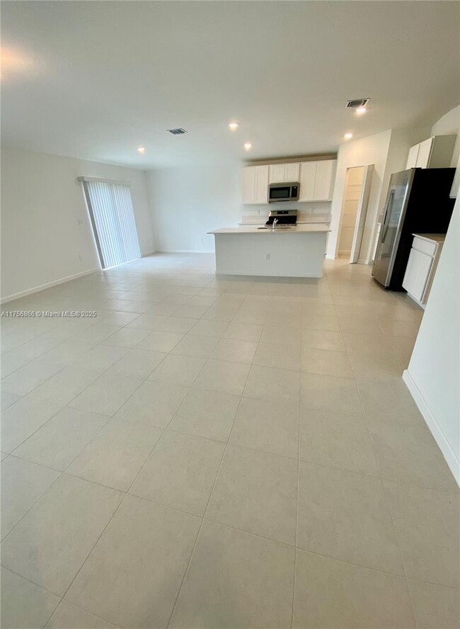Building Photo - 5971 Pickering Dr
