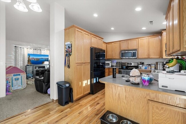 Building Photo - 1432 Beekman Ave