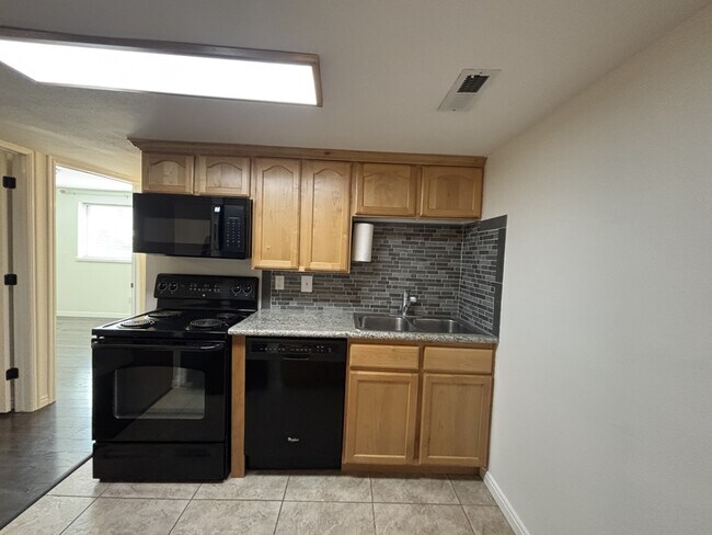 Building Photo - 5700 S 900 E