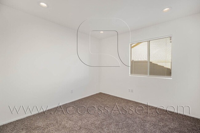 Building Photo - 35847 Gerard Dou St