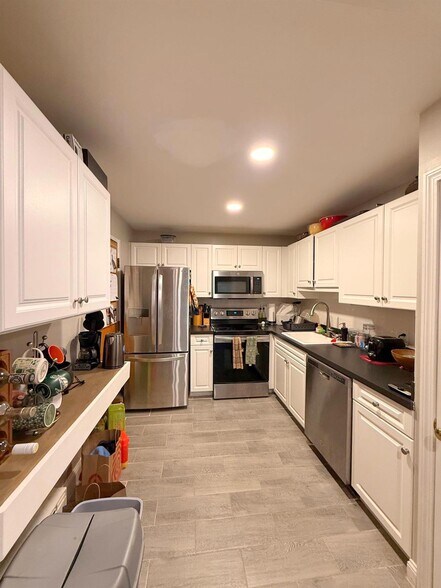 Building Photo - 326 Broadway