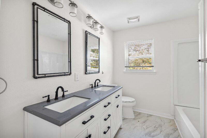 Building Photo - 531 Coe Rd