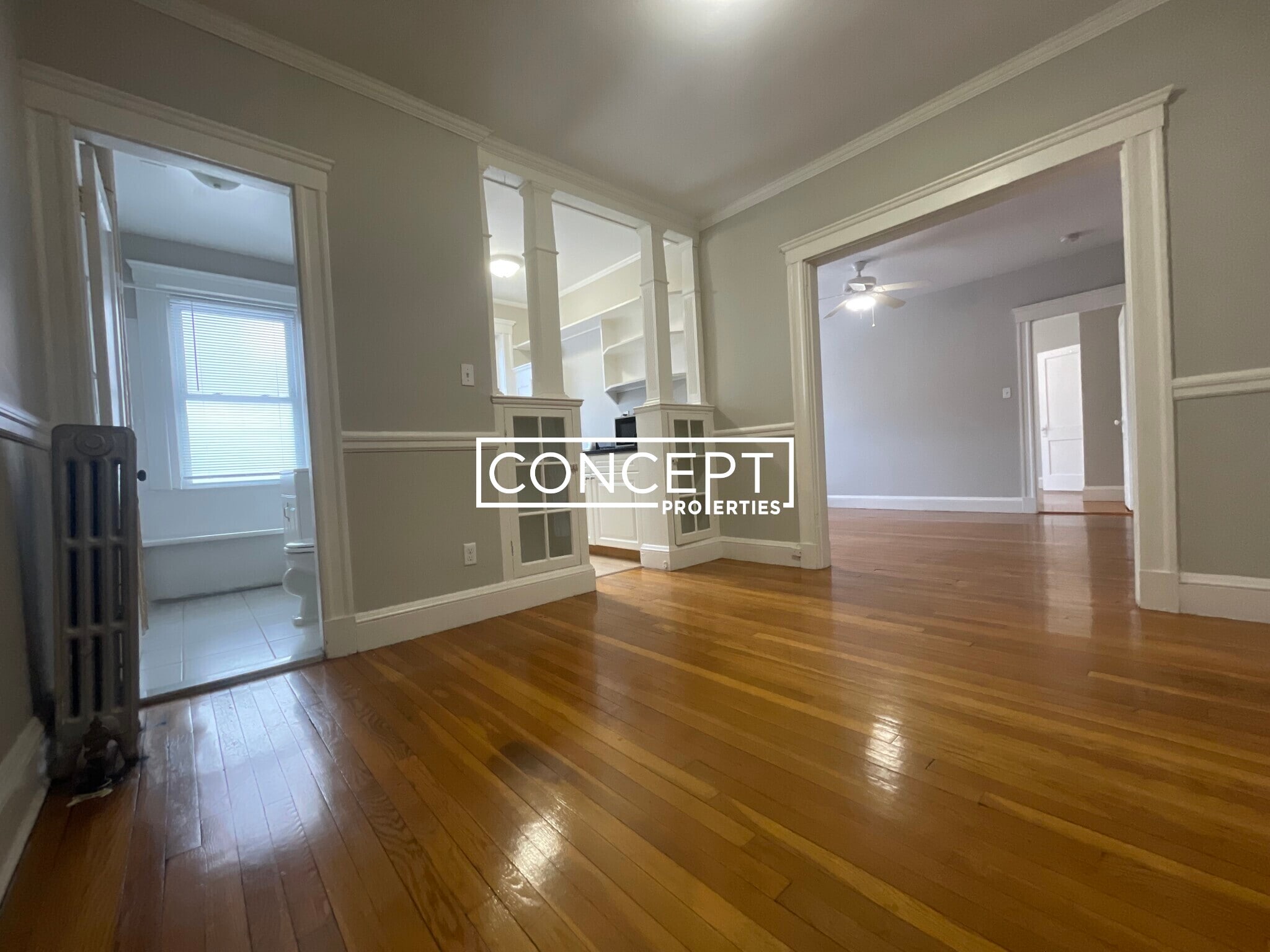 Building Photo - 11 Gray St