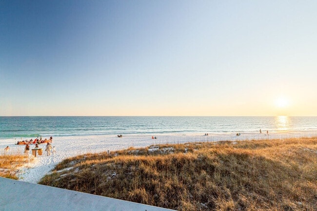 Building Photo - 24 Beach View Dr