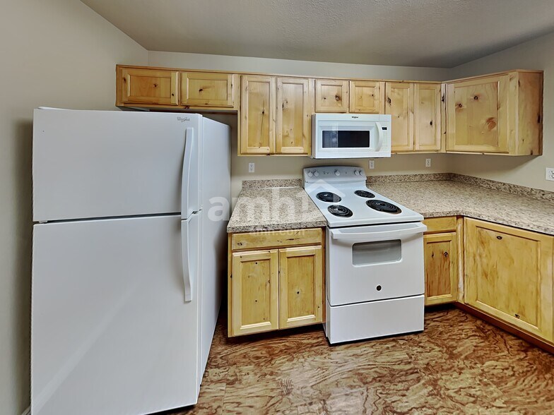 Building Photo - 5252 S 4300 W