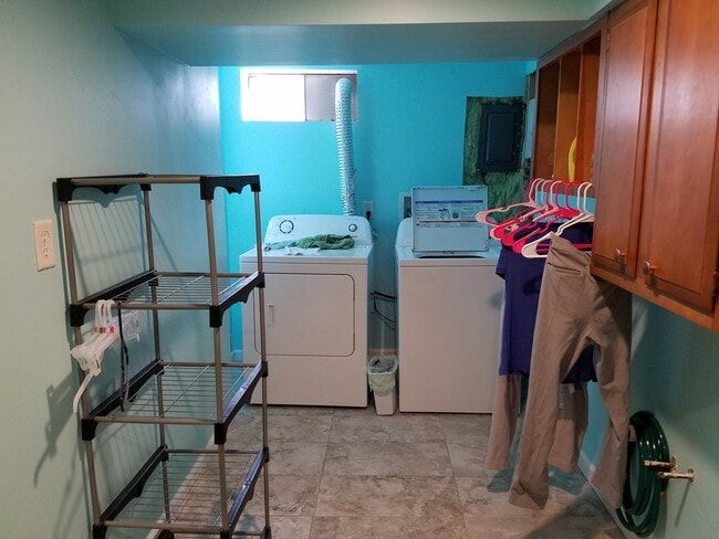 Primary Photo - 2853 Chesfield Dr