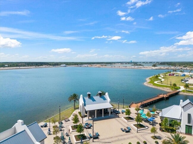 Building Photo - 5450 Bentgrass Dr