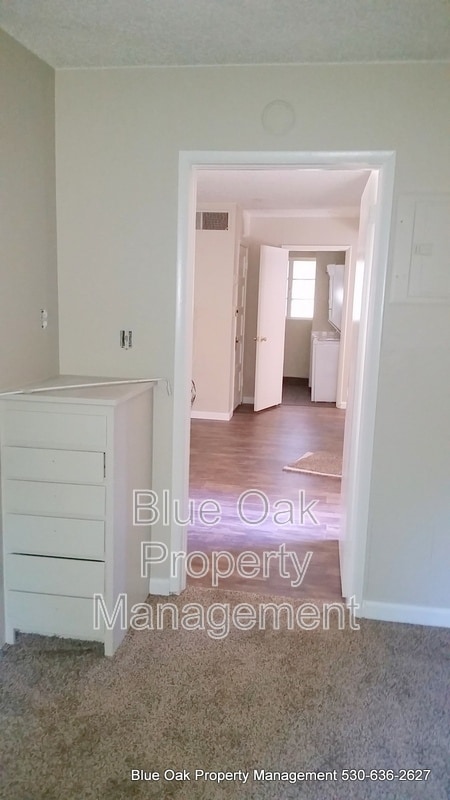 Building Photo - 1025 Ivy St