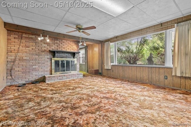 Building Photo - 25152 Fairway Dr