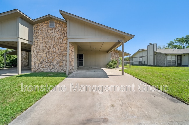 Building Photo - 8217 N 117th E Ave