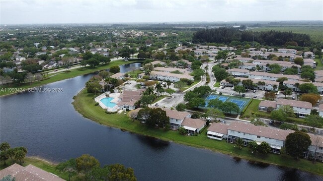 Building Photo - 719 NW 208th Way