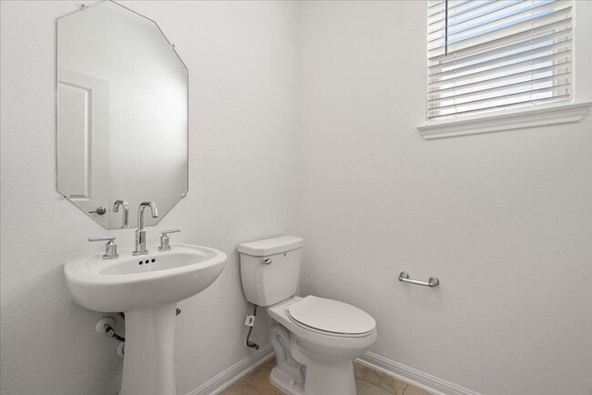 Building Photo - 6516 Rounded Pebble Ln