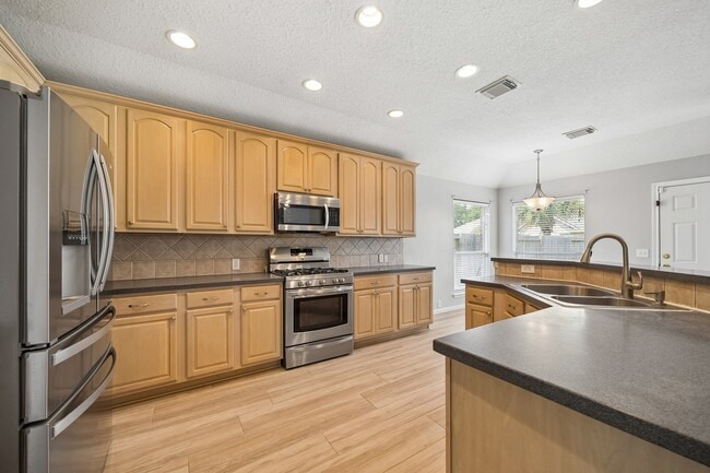 Building Photo - 1314 Deerbrook Dr