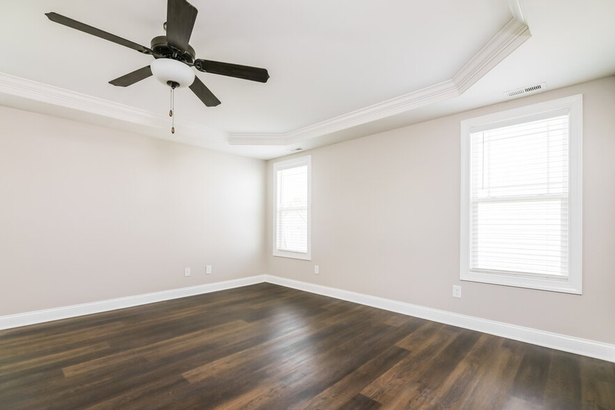 Building Photo - 339 Airedale Trail