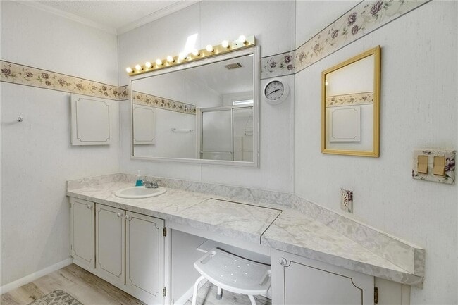 Building Photo - 5229 Hartford Ln