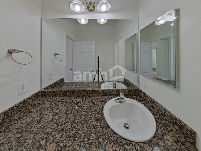 Building Photo - 2974 E Gables Vale Ct