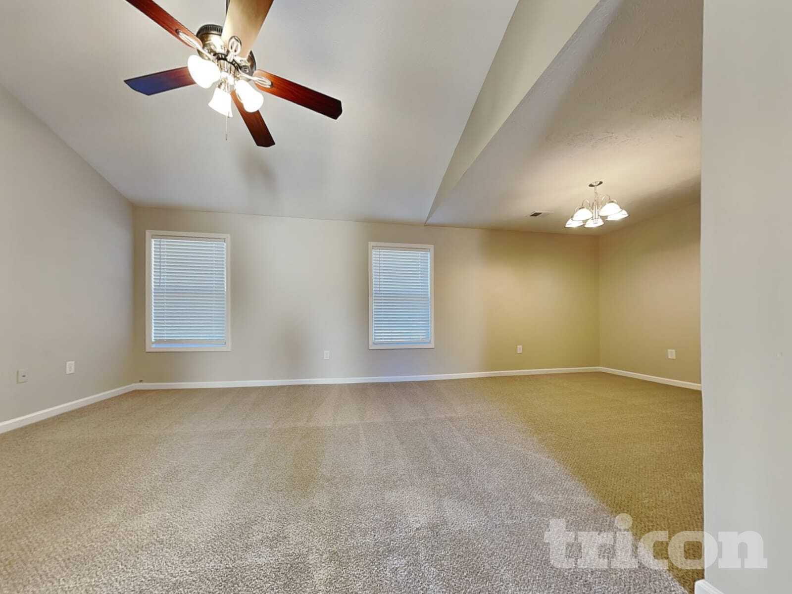 Building Photo - 15 Thrasher Rd