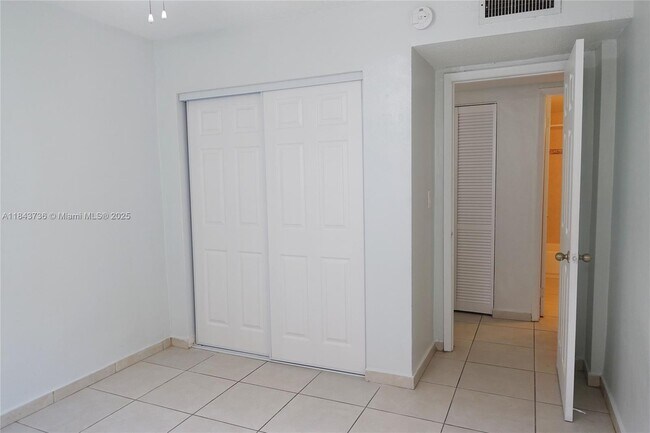 Building Photo - 495 NW 72nd Ave