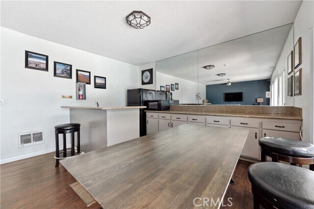 Building Photo - 415 S Prospect Ave