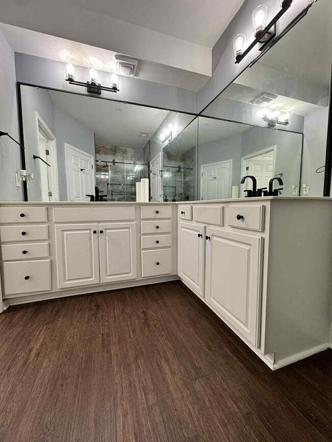 Building Photo - 14817 Santa Lucia Dr