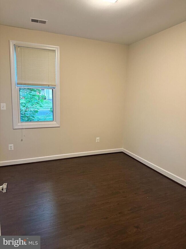 Building Photo - 14425 Tracy Schar Ln