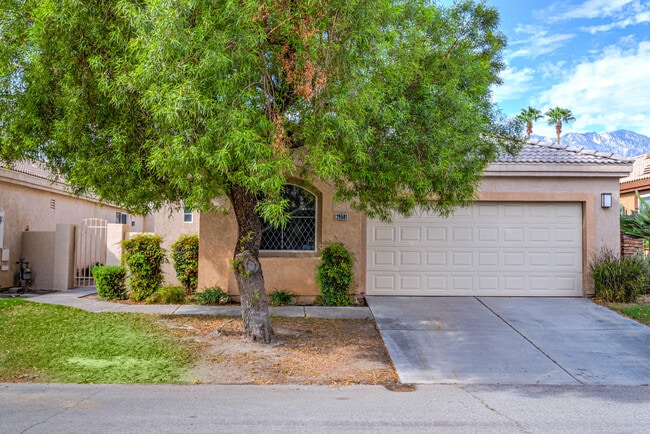 Building Photo - 29581 W Laguna Dr