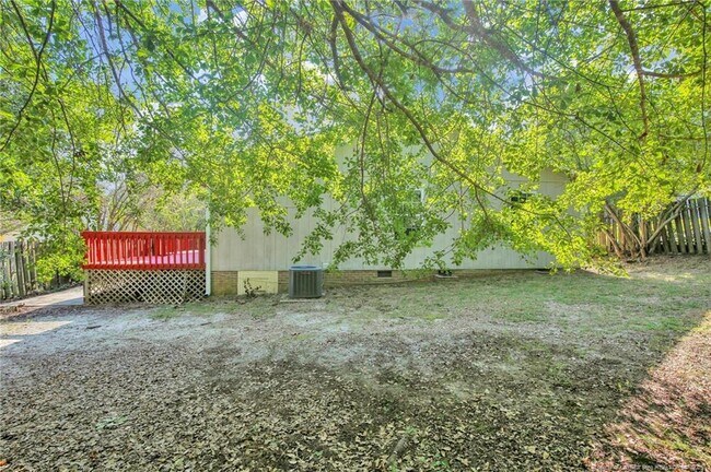 Building Photo - 412 Mangum Ct