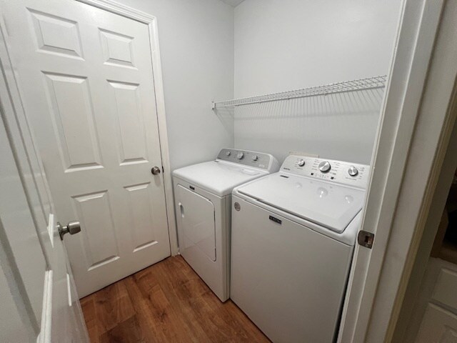 Building Photo - 513 Meadowland Ct
